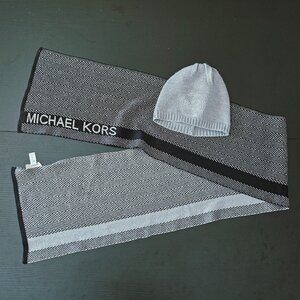 Michael kors scarf and hat
